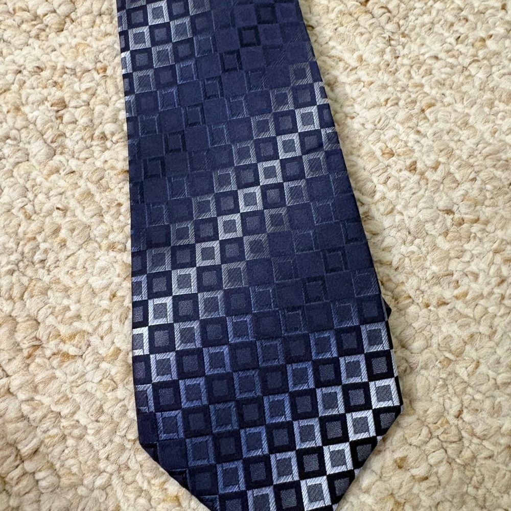 Kenneth Cole Reaction Men’s Silk Tie Blue Business Work Formal